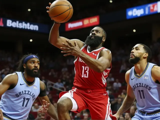 James Harden faz 57 pontos e quebra recorde de 17 jogos seguidos com 30+ pontos