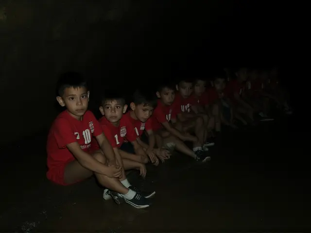 Resgate na Tailândia: meninos precisaram aprender a mergulhar para sair da caverna